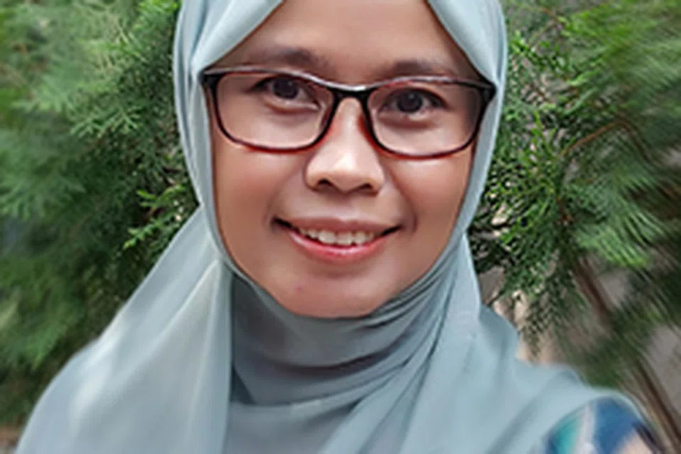 Cik Iim Halimatusa’diyah, Zamil Pelawat dalam Program Pengajian Sosial dan Budaya Serantau di Institut Pengajian Asia Tenggara (Iseas) – Institut Yusof Ishak