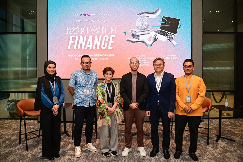 AMP Singapura, Kopi With Finance