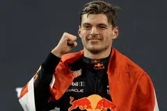  Juara dunia F1 yang baru, Max Verstappen.