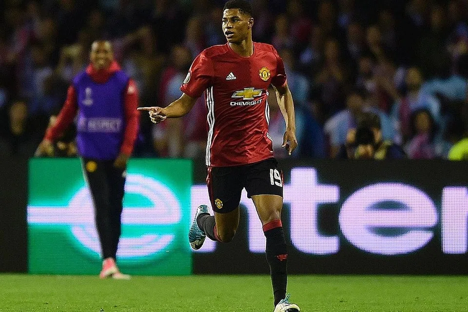 WIRA UNITED: Mutu permainan penyerang muda Marcus Rashford dipuji pengurus United, Jose Mourihno. - Foto AFP