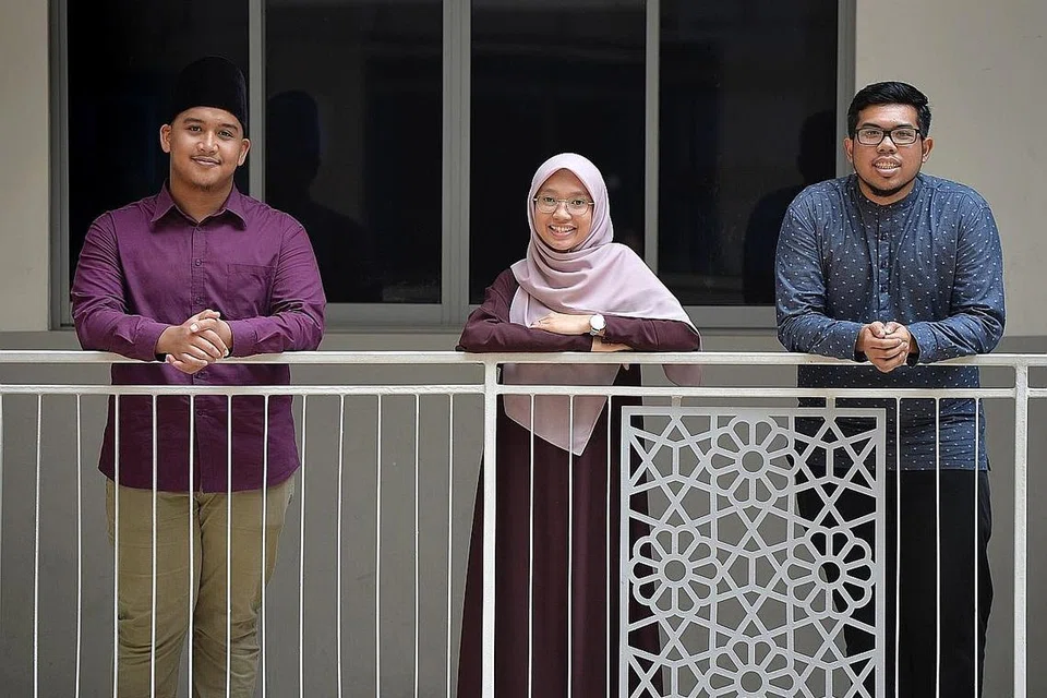 PERLU ADA DAYA KREATIF: Ustaz Ahmad Mursyid berpendapat perlu ada daya kreatif untuk menarik belia ke masjid dan membimbing mereka. - Foto BM oleh KELLY HUI