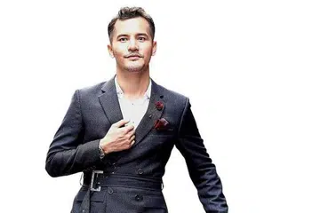 CALONKAN DIRI SEBAGAI PERDANA MENTERI?: Aliff Syukri (gambar atas) melakukan 'Instagram Live' bersama pelawak, Zizan Razak, di mana topik beliau 'memohon' untuk jawatan perdana menteri Malaysia timbul. - Foto MY NEWSHUB, THE STAR