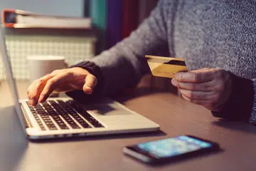Sebanyak 3,237 kes penipuan e-dagang dilaporkan pada separuh pertama  2025, menjadikannya antara lima jenis penipuan yang paling banyak berlaku dari segi jumlah kes pada separuh pertama 2025.