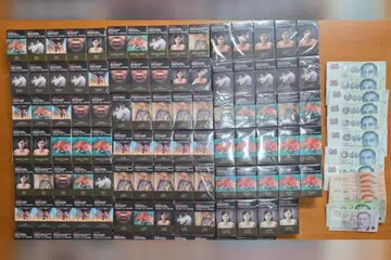 Sebanyak $462 wang tunai dan 203 bungkus rokok ditemui semula dan dirampas daripada dua remaja itu.
