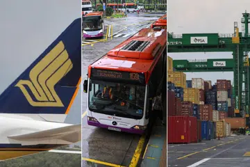 Undang-undang baru memberi kuasa kepada Penguasa Penerbangan Awam Singapura (CAAS), Penguasa Pengangkutan Darat (LTA), dan Penguasa Kelautan dan Pelabuhan Singapura (MPA) mengawal 17 syarikat pengangkutan.