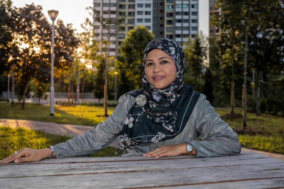 BERKONGSI ASPIRASI: Cik Jumie Haron mahu berkongsi pengalamannya mengejar ilmu dan membina kerjaya pada usia yang lebih matang setelah terlepas melakukannya kerana berkahwin muda. 