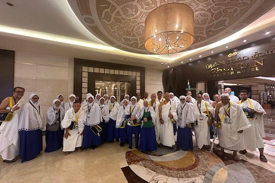 Ustaz Mohammad Hafiz Kusairi, haji, Noor Mohamad Services & Travel