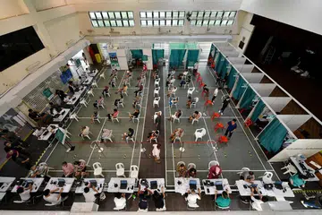 PROSES VAKSIN DI SINGAPURA: Lebih 900,000 orang di Singapura telah menerima sekurang-kurangnya satu dos vaksin Covid-19, kata Timbalan Perdana Menteri Heng Swee Keat pada Jumaat (2 April).