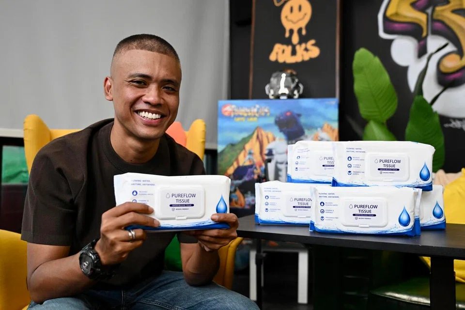 Encik Shirwan menghasilkan PureFlow selepas pengalamannya sukar mendapatkan air untuk berwuduk ketika motosikalnya rosak di Mandai sekitar waktu Maghrib pada 2024.