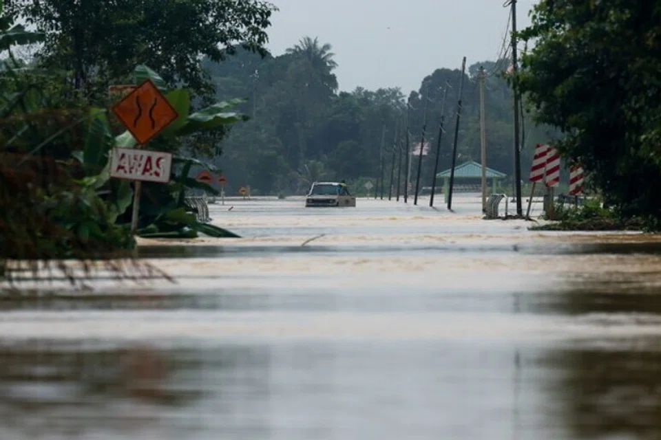 Banjir, M’sia, amaran ribut tropika