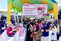 Sekitar 300 anggota jemaah menyaksikan ibadah korban di Masjid Nurul Nur Hikmah di Baloi, Batam pada 8 dan 9 Jun 2025.