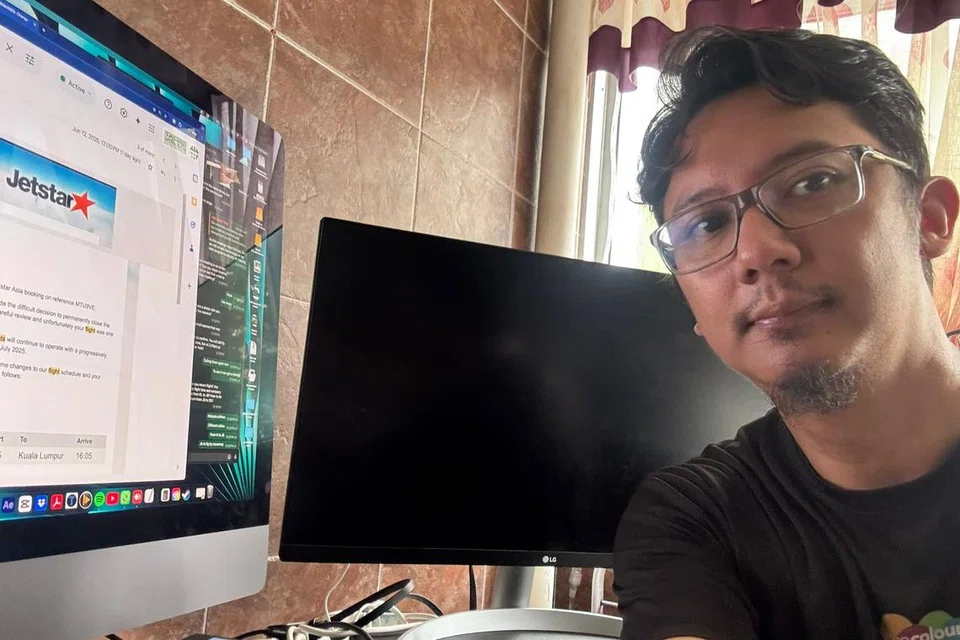 Pengasas bersama ISGN Ventures Pte Ltd, Encik Fadzuli Wahab, berkongsi e-mel yang beliau dapat daripada Jetstar Asia mengumumkan bahawa jadual penerbangannya terpaksa ditukar.