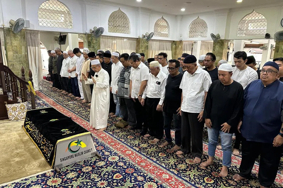 Jenazah Allahyarhamha Nona Asiah disolatkan di Masjid Ba’Alwie pada 9.30 pagi 31 Julai.
