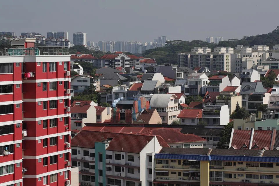 Buat julung-julung kalinya, pemerintah baru-baru ini mengeluarkan statistik mengukur ketidaksamaan kekayaan. Perangkaan itu mengambil kira pemilikan aset serta liabiliti termasuk nilai rumah, hutang rumah, simpanan Tabung Simpanan Pekerja (CPF) dan aset kewangan lain.