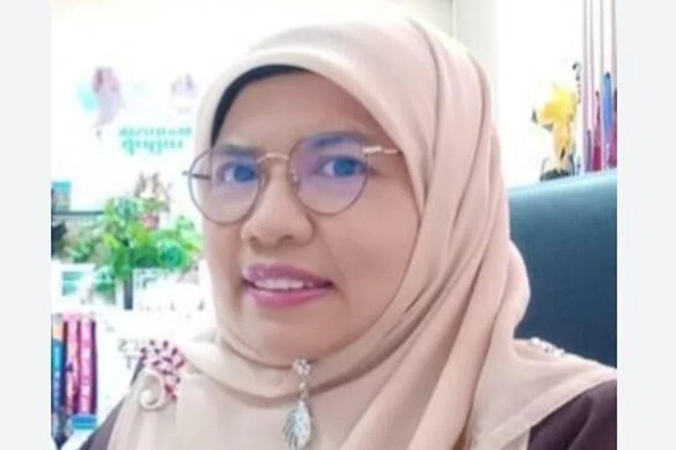 Pensyarah, Fakulti Ekologi Manusia, Universiti Putra Malaysia (UPM), Profesor  Madya Dr Ratna Roshida Ab Razak.