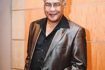DATUK JALALUDDIN HASSAN: Memberi sokongan dengan menjayakan filem pertama terbitan Darling Ngasri, Hero: Jangan Bikin Panas walaupun akur terdapat kelonggaran pada filem tersebut. - Foto BH oleh KHIDHIR ASYRAF MAHBOB