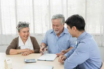 Menurut laporan terbaru dari Etiqa Insurance Singapore, 78 peratus rakyat Singapura yang berusia 55 tahun ke atas mengutamakan pentingnya membincangkan perkara pewarisan dengan keluarga mereka. 