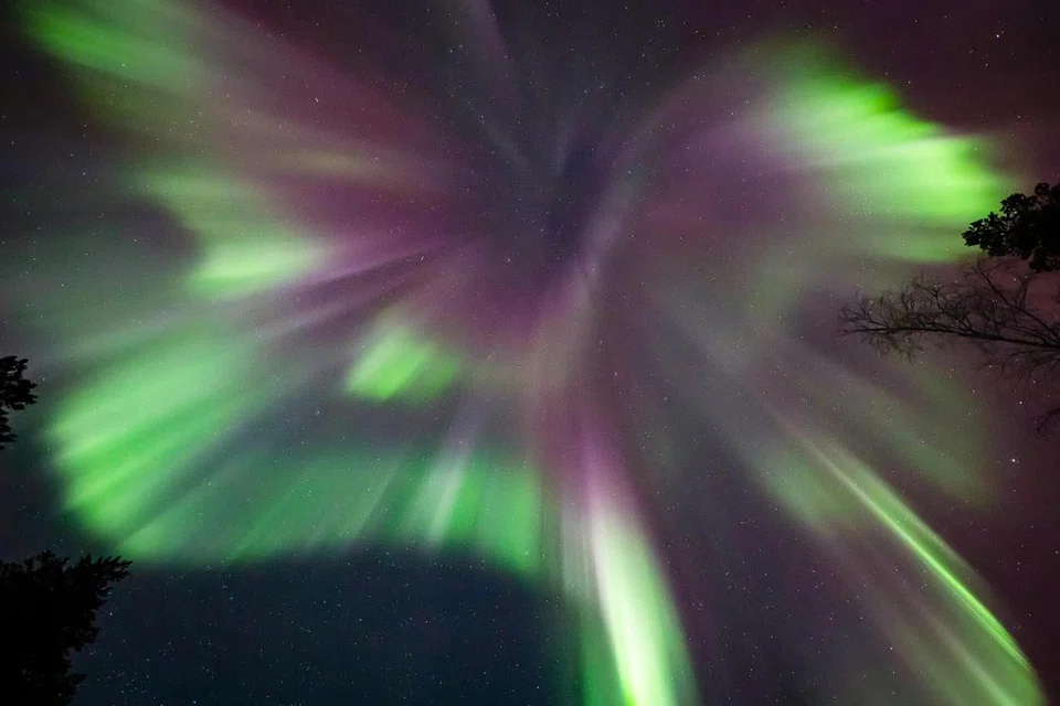 SINARAN DI AWAN: Cahaya aurora yang menakjubkan (Gambar hiasan).