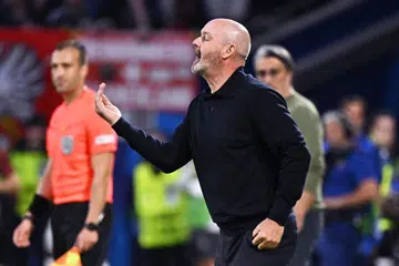 Jurulatih Scotland, Steve Clarke, berkata pasukannya tidak akan memikirkan tentang perlawanan Jerman dan Switzerland, sebaliknya akan fokus menyempurnakan tugas menentang Hungary.  