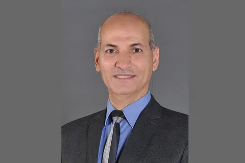 Penolong Profesor Institut Teknologi Singapura (SIT), Encik Awad Khireldin, berkata penutupan Jetstar Asia mencerminkan persekitaran yang sukar untuk syarikat penerbangan tambang murah (LCC) di Asia Tenggara.