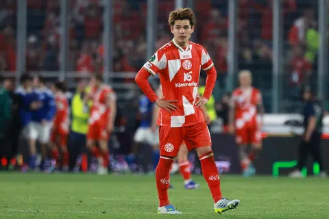 Kaishu Sano, pemain tengah kelab Bundesliga, Mainz 05, dijangka memainkan peranan penting dalam kejayaan Piala Dunia Jepun. Pengalaman luas yang ditimba oleh pemain seperti Sano di pentas Eropah menjadi berharga buat jentera tengah Jepun menghadapi saingan sengit Kumpulan F kelak.