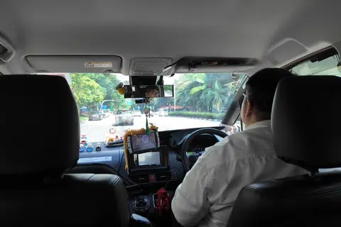 Perjalanan dari pejabat SPH Media di Toa Payoh menuju ke Mid Valley Southkey, Johor Bahru, mengambil masa kira-kira sejam setengah kerana terdapat sedikit kesesakan di pusat pemeriksaan Woodlands. Namun, perjalanan pulang mencatatkan masa kurang dari sejam.