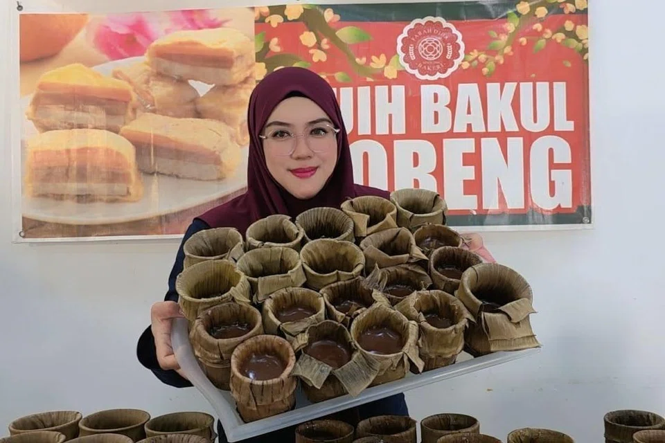 Kuih bakul halal keluaran Cik Nur Farrah Diba Azhar juga boleh digoreng dan rasanya lebih sedap.