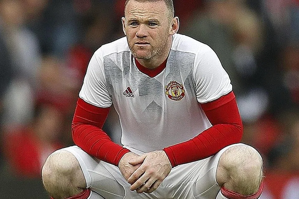 WAYNE ROONEY: Ketibaan beliau dan Giroud, mungkin menjadikan Everton antara kelab yang perlu diberi perhatian. - Foto REUTERS