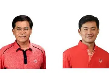 PERALIHAN KEPIMPINAN: PA bakal menyaksikan peralihan kepimpinan apabila Encik Lim Hock Yu (kiri), yang kini merupakan Timbalan Ketua Eksekutif dilantik sebagai Ketua Pengarah Eksekutif (CED) yang baru pada 15 Jun ini.  Beliau mengambil alih tugas dari Encik Desmond Tan Kok Ming, yang akan meninggalkan Perkhidmatan Awam Singapura pada hari yang sama,