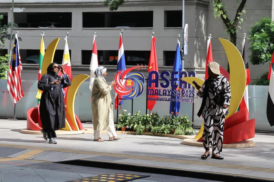Negara anggota Asean telah meluluskan Pelan Strategik Masyarakat Ekonomi Asean (AEC) 2026-2030 pada 25 Mei, menjelang Sidang Kemuncak Asean ke-46 dan Sidang Kemuncak Berkaitan yang bermula pada 26 Mei.