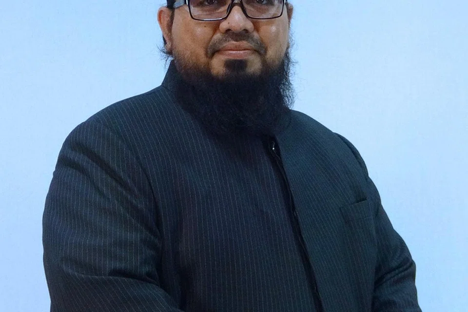 Pegawai Agama Kanan Masjid Darul Makmur, Ustaz Muhd Hanafie Muhd Yusoff, berharap lebih ramai yang berkebolehan akan tampil dan menjadi sukarelawan imam dan muazin masjid.