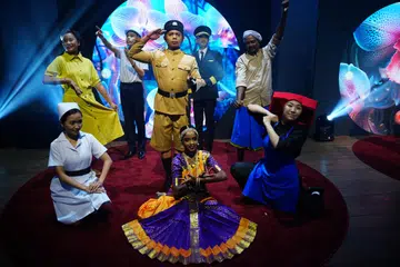 SEMANGAT PERPADUAN: Seramai 12 artis dan lebih 3,000 peserta yang berbeza usia, bangsa dan keupayaan bakal terlibat dalam persembahan secara langsung di Padang. 