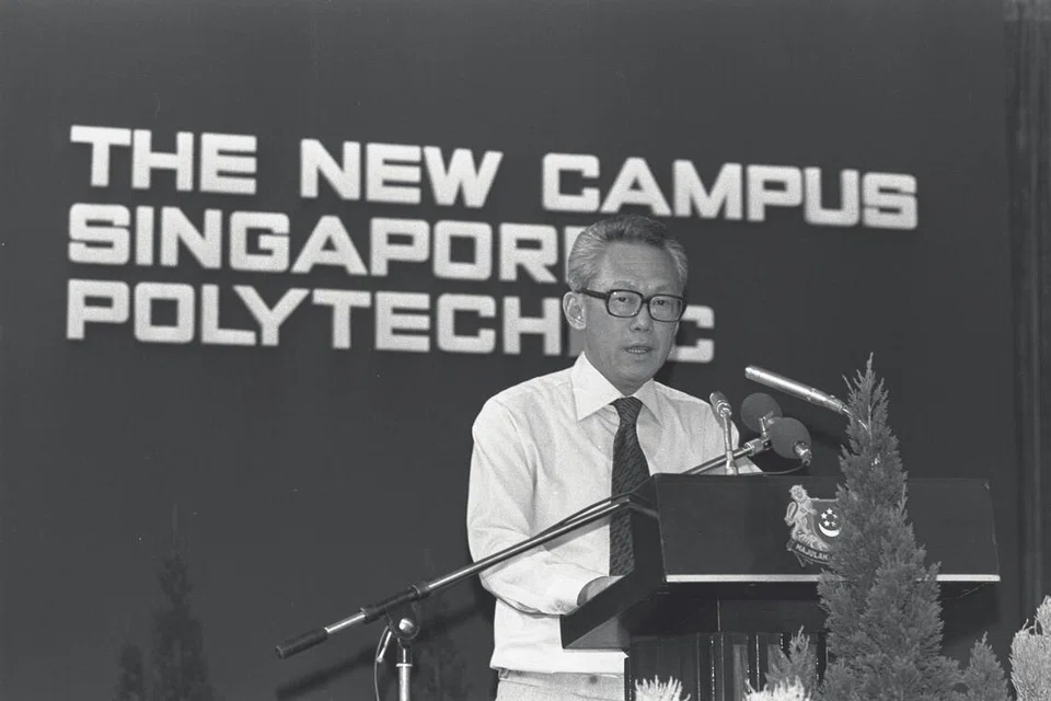 Pembukaan rasmi kampus baharu Politeknik Singapura di Dover Road oleh Perdana Menteri ketika itu, mendiang Encik Lee Kuan Yew, pada 1979.