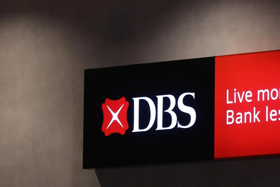 DBS, saham, harga saham
