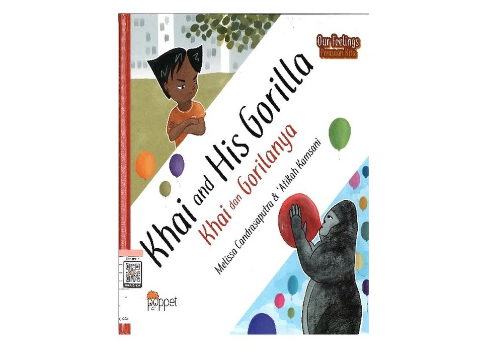 Khai dan Gorilanya
Khai sedang membaca di tempat kegemarannya di taman permainan apabila temannya, Hannah, tiba dan menyebabkan sesuatu yang tidak dijangka berlaku, lantas membuat emosi Khai langsung meledak.
Nombor Panggilan: J SING CAN