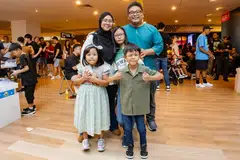 pasangan, tiga anak