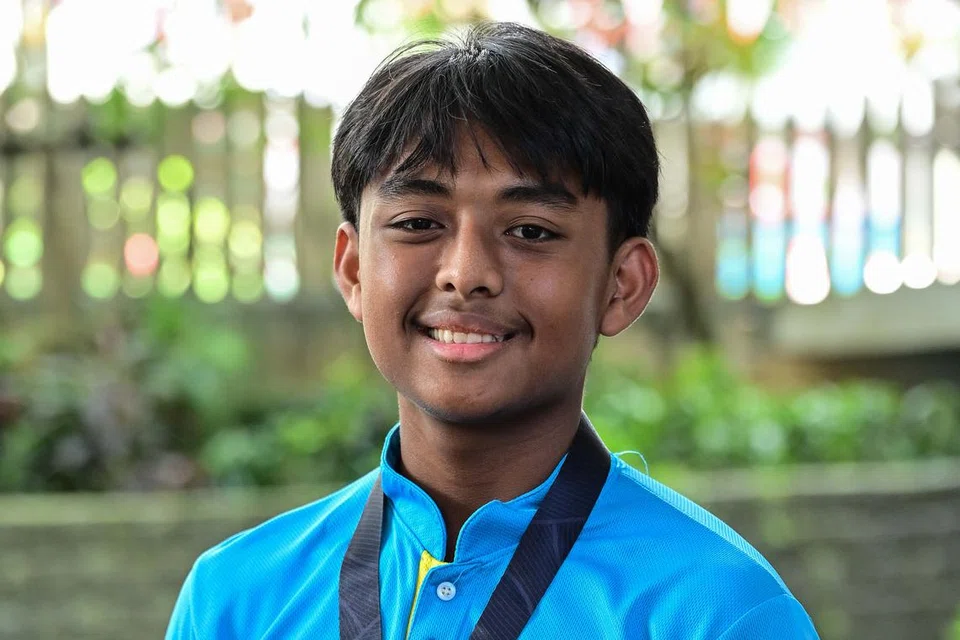 Muhammad Ariq Haziq Mohd Johari antara 10 pemenang pertandingan robotik Dreambot Showdown anjuran bersama Yayasan Mendaki dan Universiti Teknologi dan Reka Bentuk Singapura (SUTD) pada acara Raikan Ilmu @Heartlands Julai lalu.