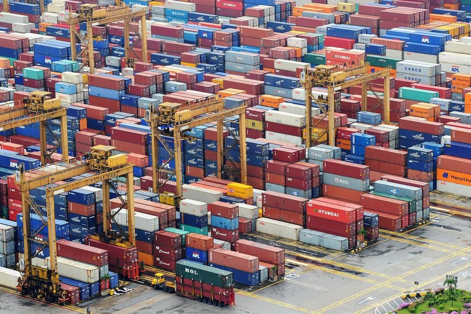  Kontena di Terminal Tanjong Pagar PSA International. 