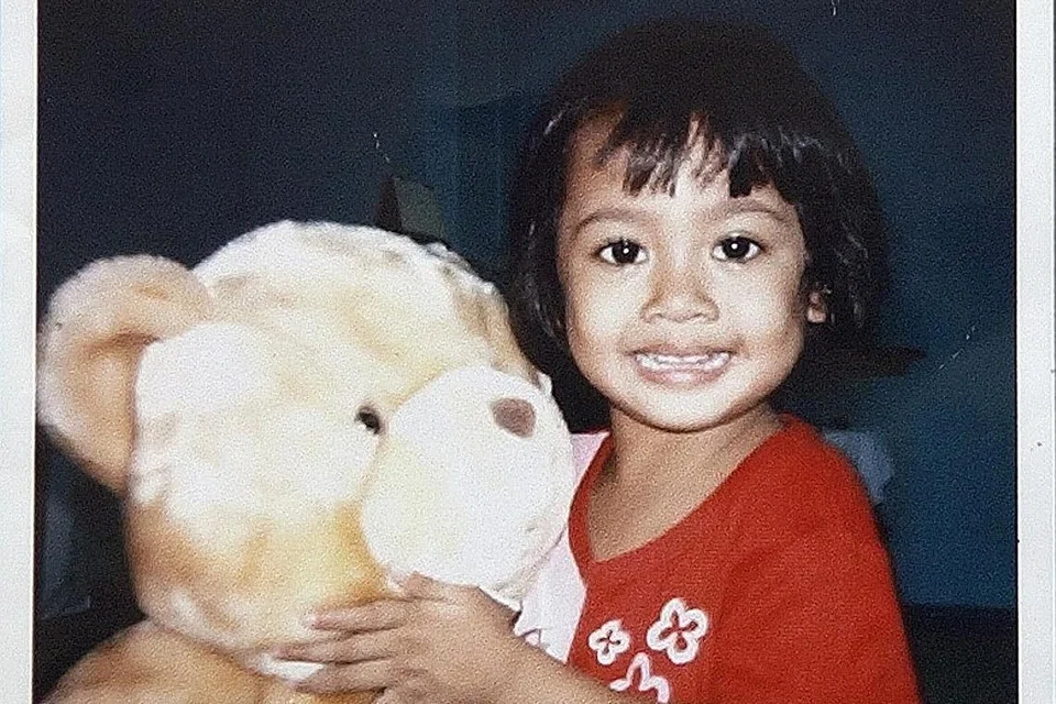 JADI KORBAN: Mayat Nonoi tanpa seurat benang dan separuh reput ditemui di bawah jejambat Aljunied, sekitar 4 petang selepas polis menyiasat anggota keluarga. - Foto fail