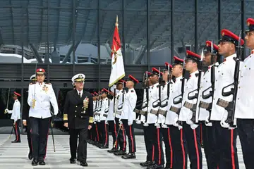 Laksamana Aquilino memeriksa Kawalan Kehormatan di Kementerian Pertahanan (Mindef) pada 7 Mac.