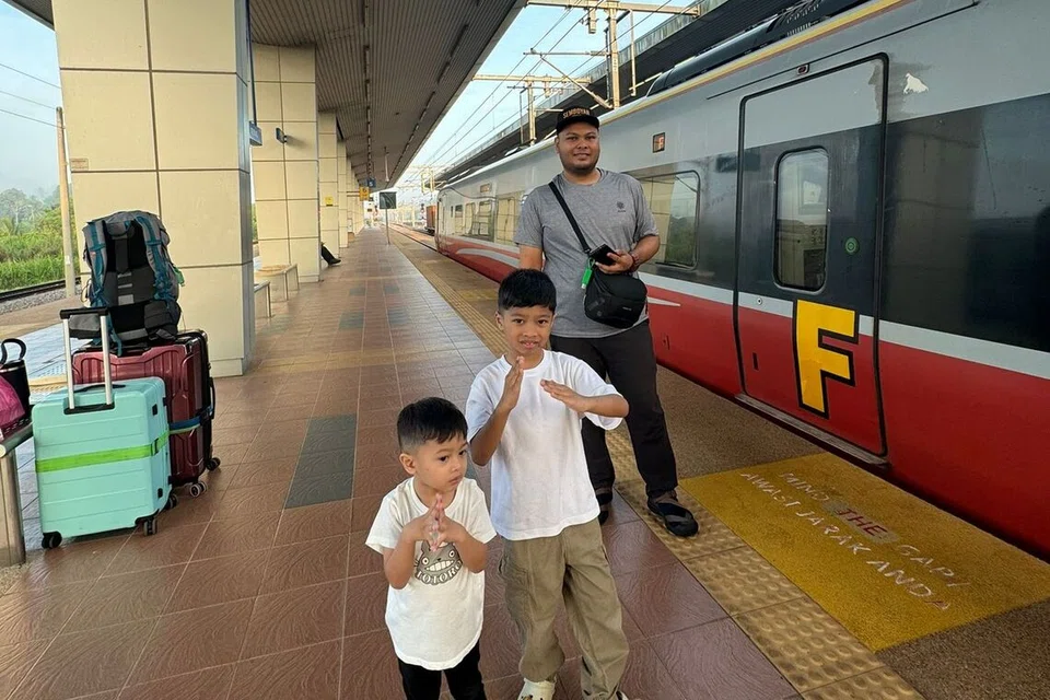 Kaki Jalan, Hatyai, Bangkok, Thailand, percutian, kereta api