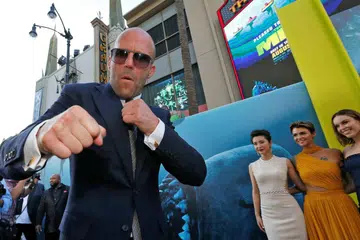 KEMUNGKINAN MENGARAH: Dalam jangka panjang, Jason Statham tidak menolak kemungkinan akan terlibat sebagai pengarah. - Foto REUTERS