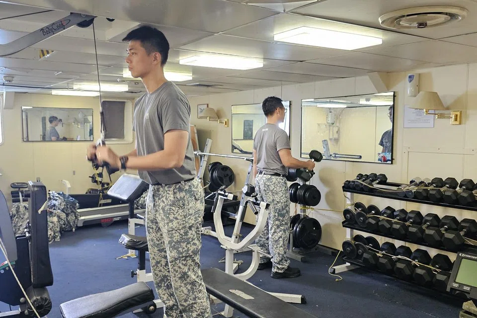 ‘RSS Persistence’ turut menyediakan kemudahan gimnasium untuk kegunaan tentera laut atau tentera yang berada di kapal tersebut. Ia dilengkapi dengan pelbagai peralatan yang setara dengan gimnasium biasa.