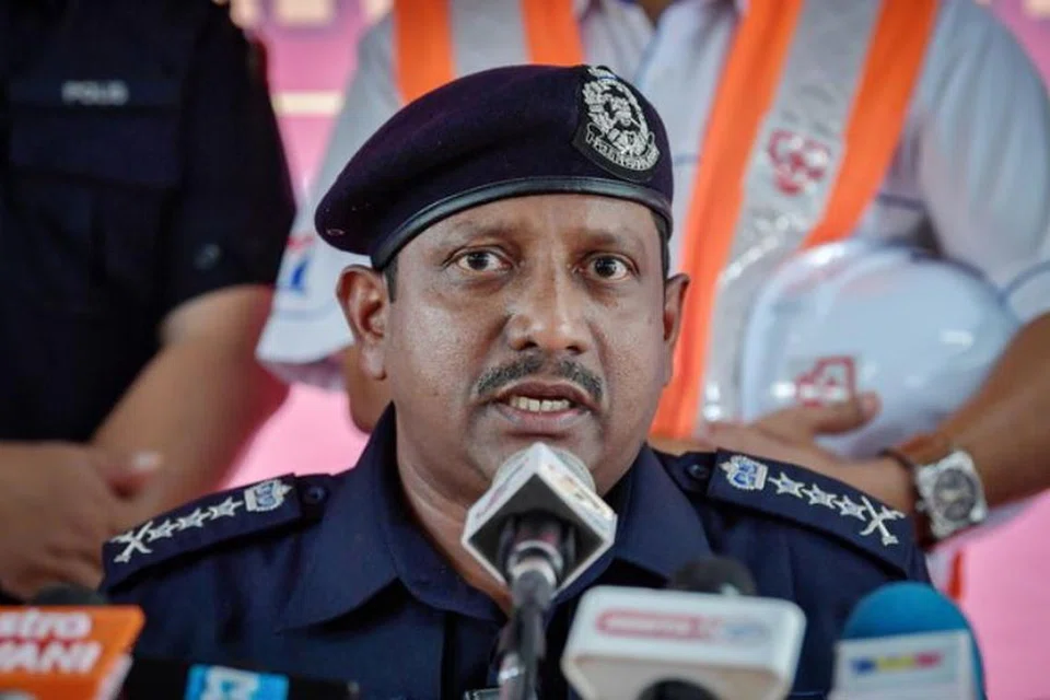 Datuk Hussein Omar Khan.