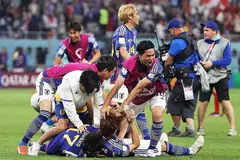 DUA KEMENANGAN HEBAT: Jepun menewaskan dua gergasi Eropah, Jerman dan Sepanyol, untuk layak ke pusingan 16 pasukan terakhir Piala Dunia Qatar ini. - Foto EPA-EFE