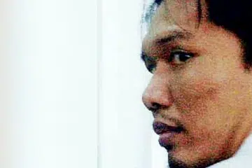 Bekas inspektor polis Malaysia, Azilah Hadri, 48 tahun, yang didapati bersalah membunuh wanita Mongolia, Altantuya Shaariibuu, pada 2006, terlepas hukuman gantung sampai mati.