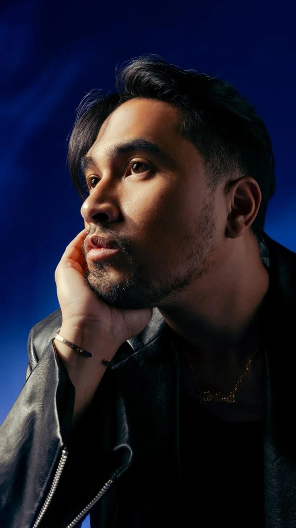 Buat julung-julung kalinya, bintang R&B Indonesia, Adrian Khalif, bakal membuat persembahan di Singapura, bagi ‘Pesta Raya 2026’.