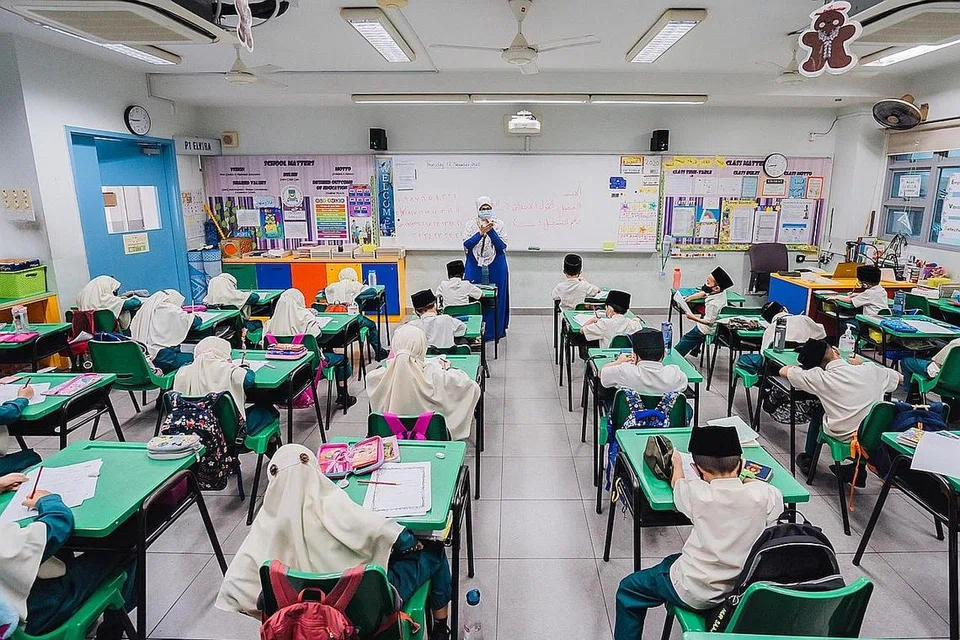 BERALIH KE HBL SEBAGAI LANGKAH BERJAGA-JAGA: Pelajar Darjah Satu hingga Lima Madrasah Irsyad Zuhri Al-Islamiah tidak akan kembali ke bilik darjah tetapi bakal menjalani pembelajaran di rumah (HBL) bermula minggu depan sehingga 17 September. - Foto MUIS