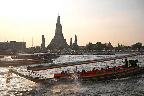 Pengurangan tempoh bebas visa itu adalah sebahagian daripada usaha Thailand untuk mencegah penyalahgunaan kemudahan tersebut oleh pelancong yang terlibat dalam kegiatan perniagaan haram.