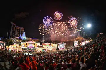 RIVER HONGBAO: Antara acara utama yang pertama sempena acara memperingati 200 tahun Singapura, Bicentennial Singapura, tahun ini.